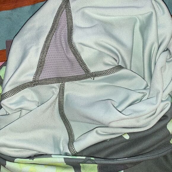 EXCELLENT USED CONDITION WOMEN’S XS ATHLETA ELATION 7/8 FLORAL TIGHT - Picture 10 of 10